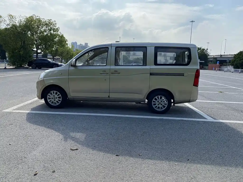 Rongguang V 2015 1.5L Standard Edition купить на сайте DeffCars