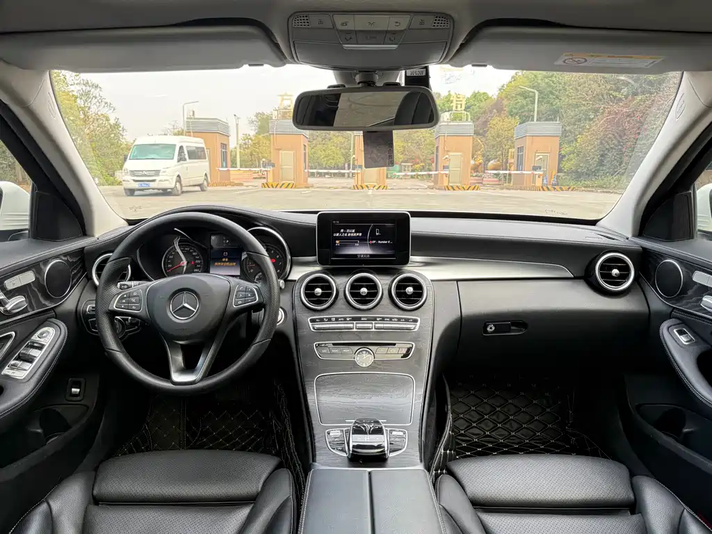 Mercedes-Benz C-Class 2018 C 200 L Sports Edition купить на сайте DeffCars