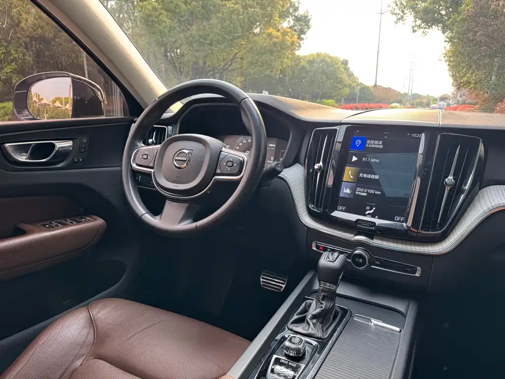 Volvo XC60 2019 T5 Four-wheel Drive Smart Edition National VI купить на сайте DeffCars
