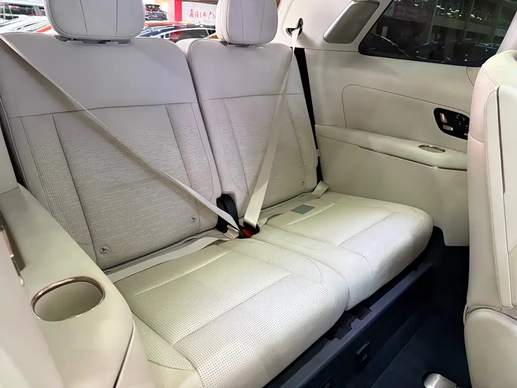 Lynk & Co 900 2025 2.0T Ultra купить на сайте DeffCars