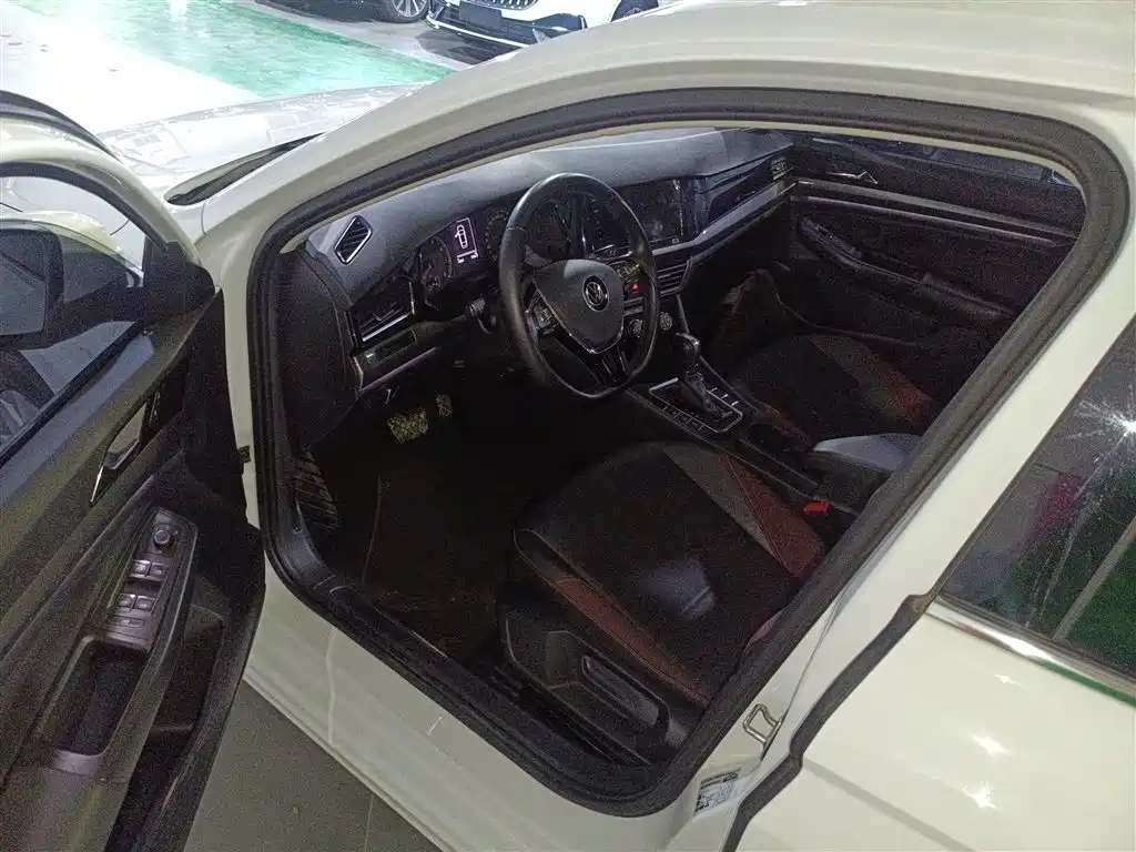 Bora 2021 1.5L automatic comfort intelligent connected version купить на сайте DeffCars
