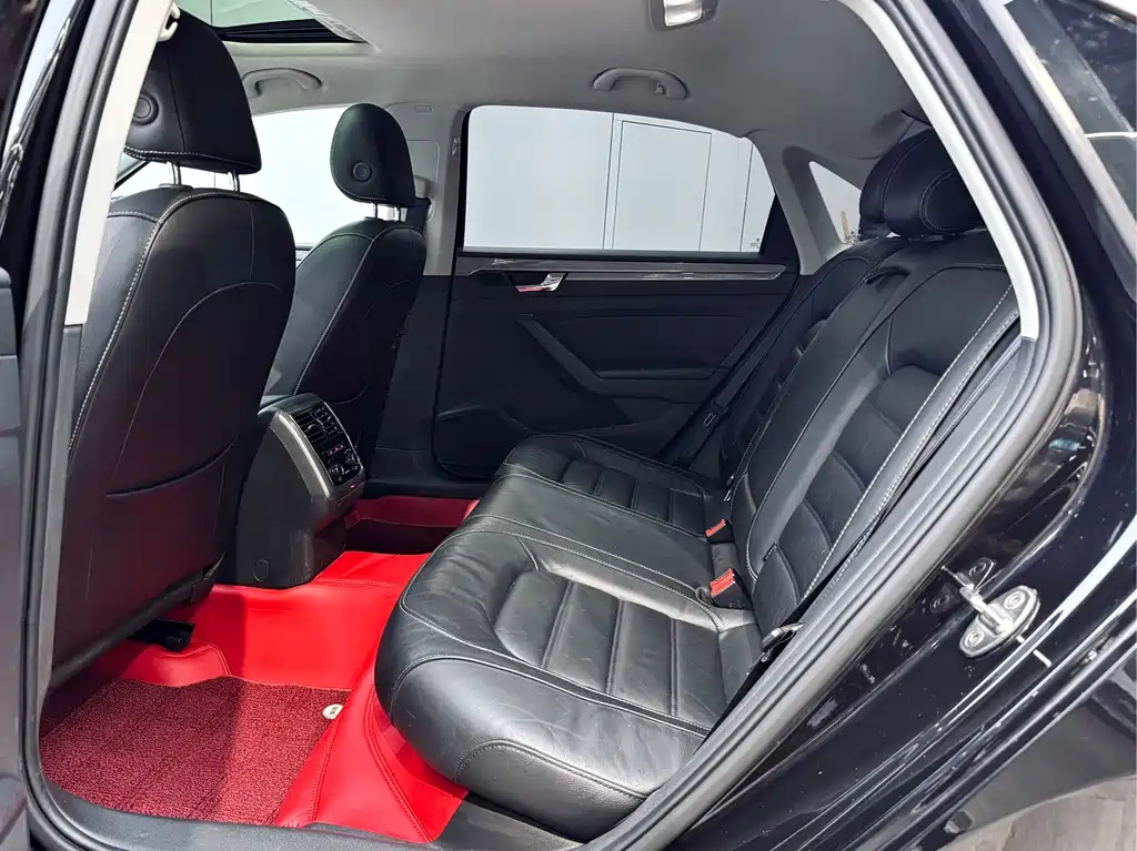 Passat 2017 330TSI DSG Premium Edition купить на сайте DeffCars