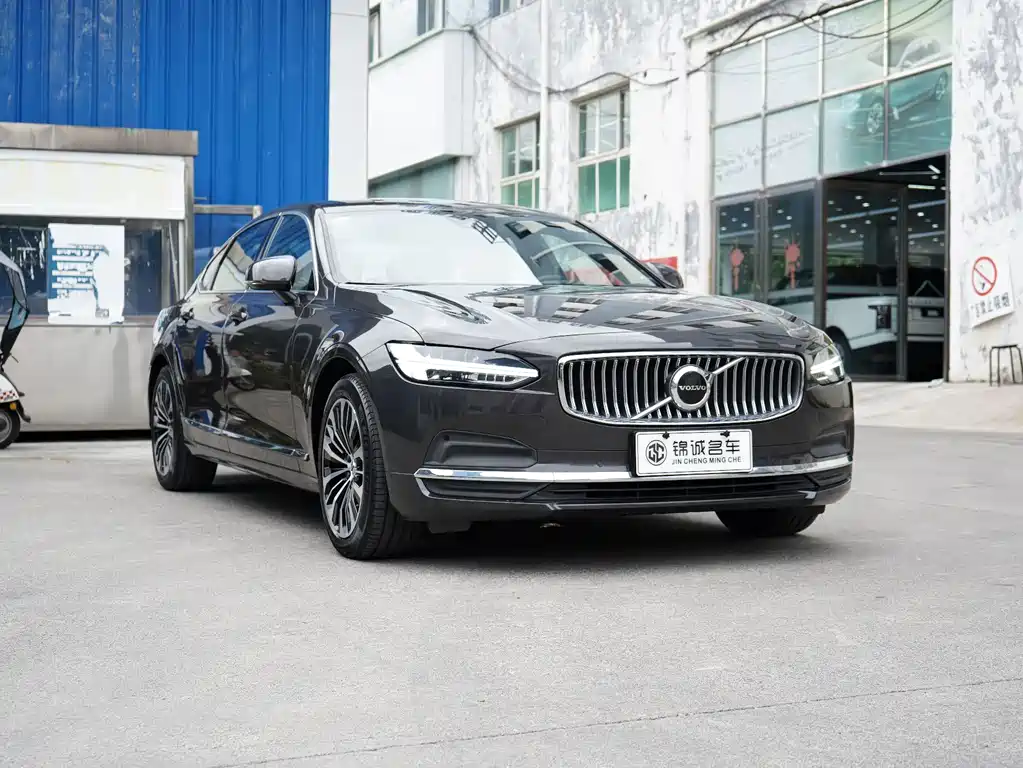 Volvo S90 2024 B5 Zhiyi Luxury Edition купить на сайте DeffCars