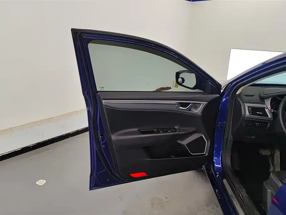 Emgrand GL 2018 1.8L DCT Elite Intelligent Connected Model купить на сайте DeffCars