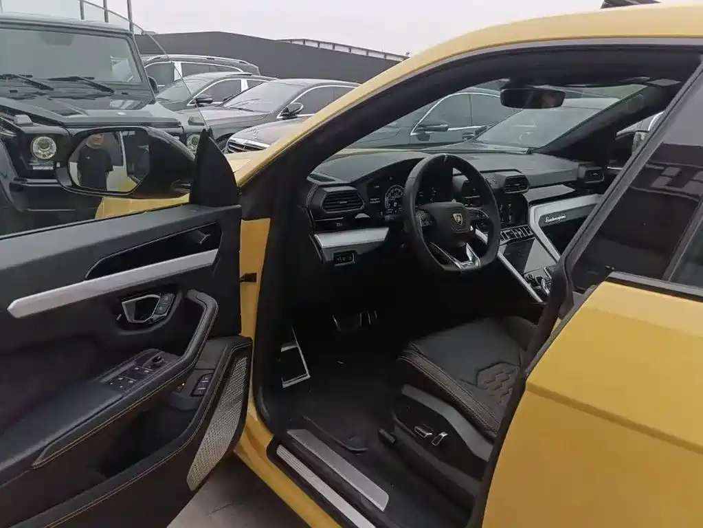 Urus 2021 4.0T V8 купить на сайте DeffCars