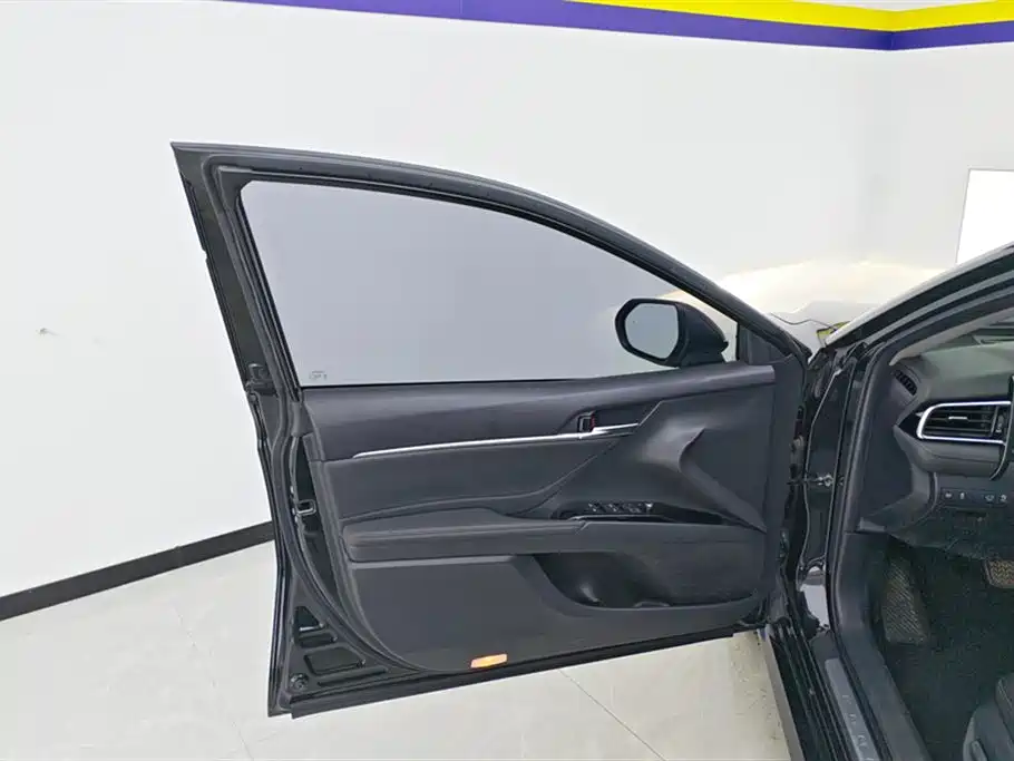 Camry 2019 facelift 2.0G Deluxe Edition купить на сайте DeffCars