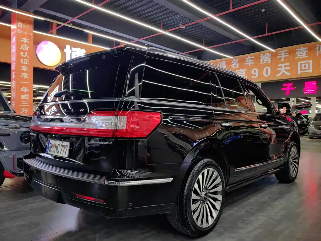 Navigator 2019 3.5T President Series National VI купить на сайте DeffCars