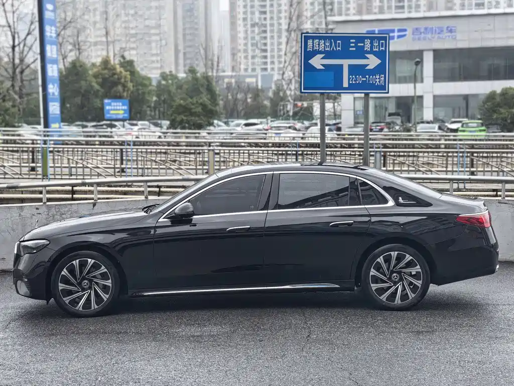 Mercedes-Benz E-Class 2024 E 300 L Luxury Model купить на сайте DeffCars