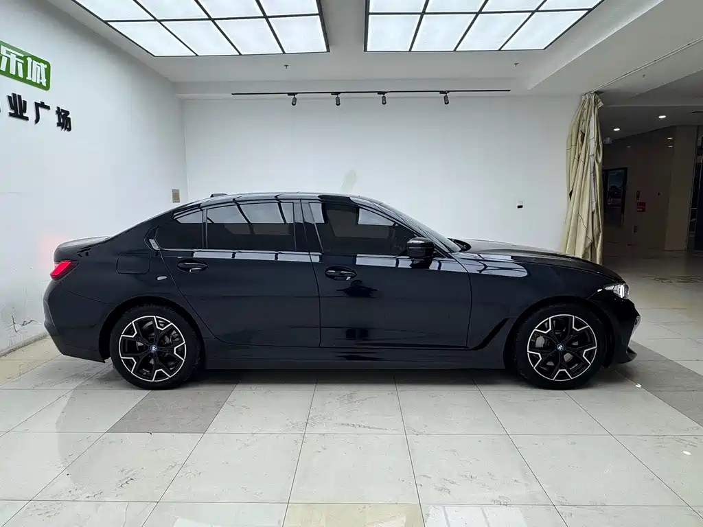 BMW i3 2024 eDrive 40L Night Package купить на сайте DeffCars