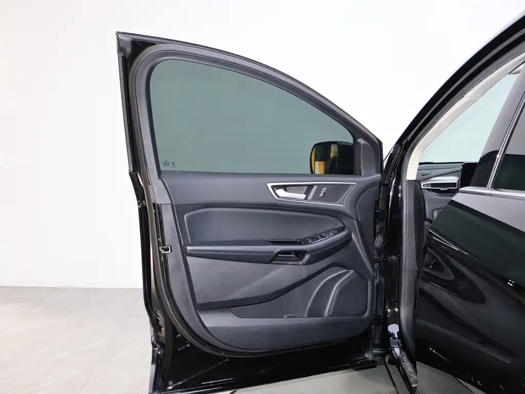 Ruijie 2021 PLUS EcoBoost 245 2WD Elite 5-seater купить на сайте DeffCars