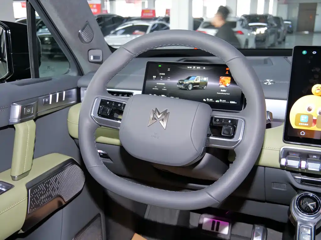 Warrior M817 2025 Pro купить на сайте DeffCars