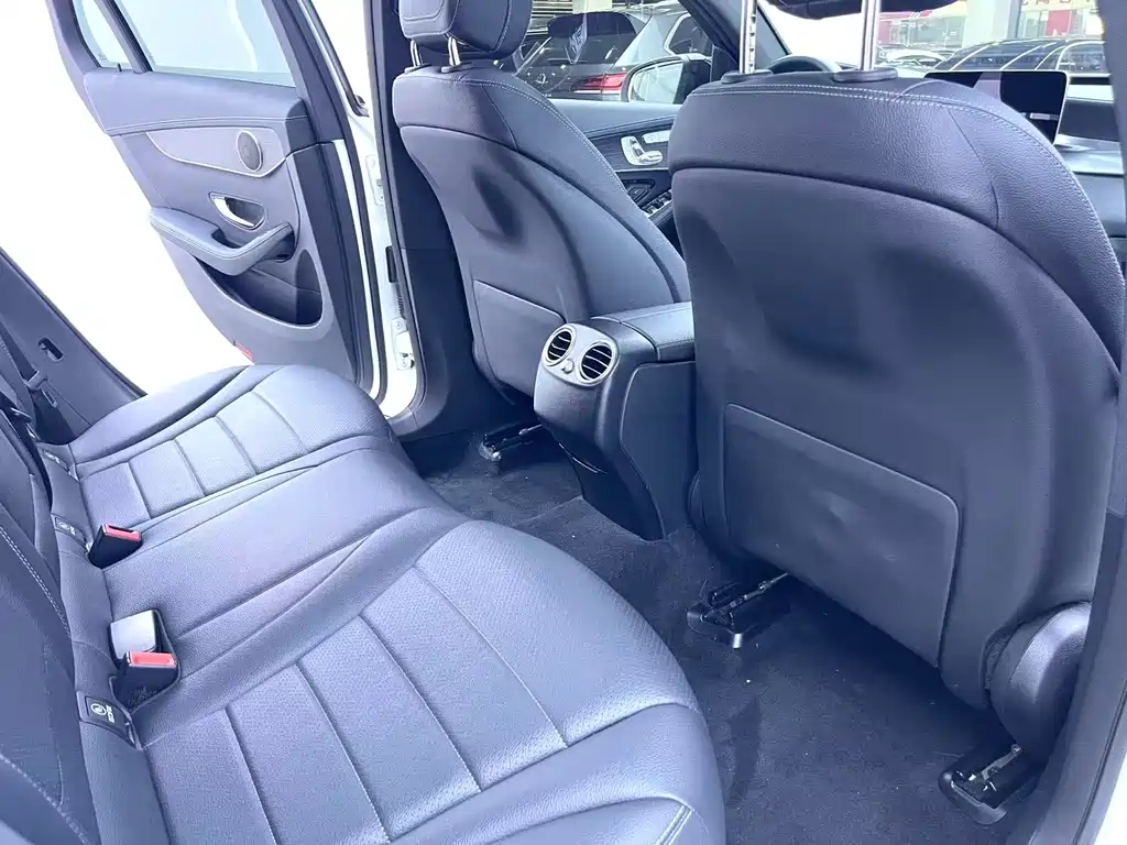 Mercedes-Benz GLC Coupe 2021 GLC 300 4MATIC Coupe SUV купить на сайте DeffCars