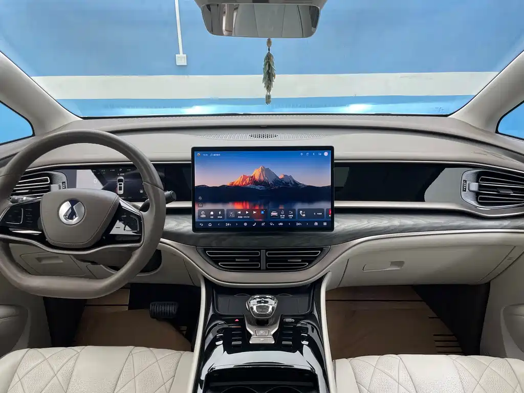 Denza D9 2022 DM-i 1040 Premium Type купить на сайте DeffCars