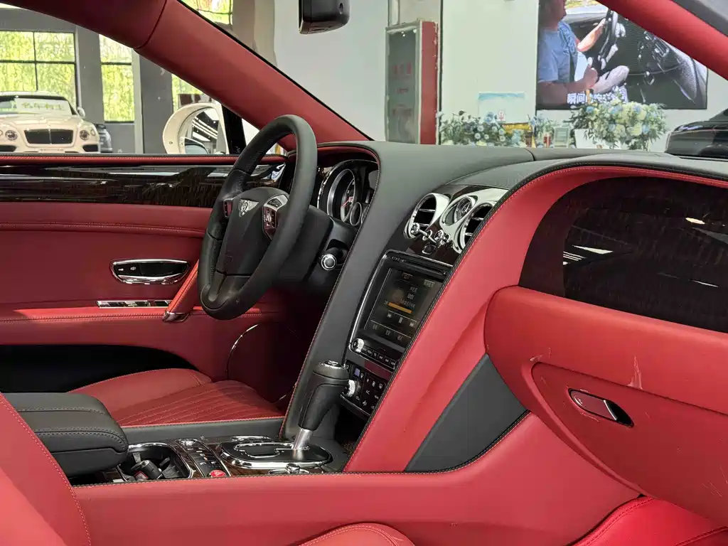 Flying Spur 2017 4.0T V8 Standard Edition купить на сайте DeffCars