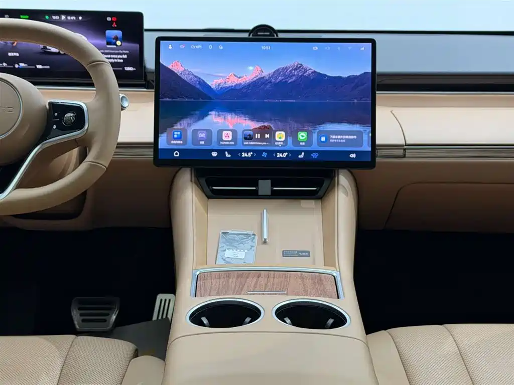 Zhijie R7 2025 extended range 251km Max купить на сайте DeffCars