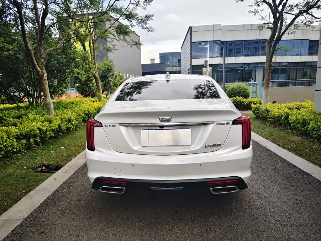 Cadillac CT5 2024 28T Luxury Pro купить на сайте DeffCars