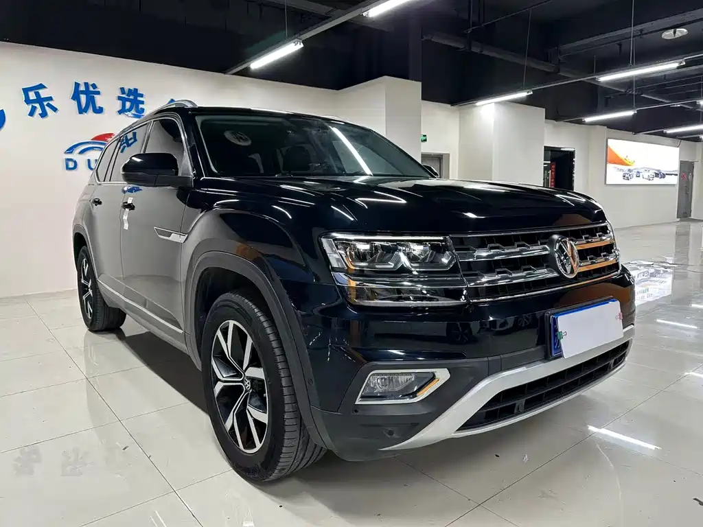 Touron 2019 330TSI 2WD Deluxe Edition National VI купить на сайте DeffCars