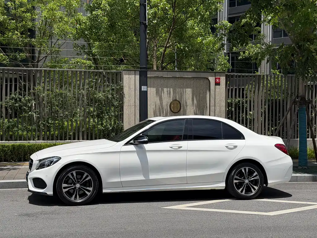 Mercedes-Benz C-Class 2016 C 200 Sports Edition купить на сайте DeffCars