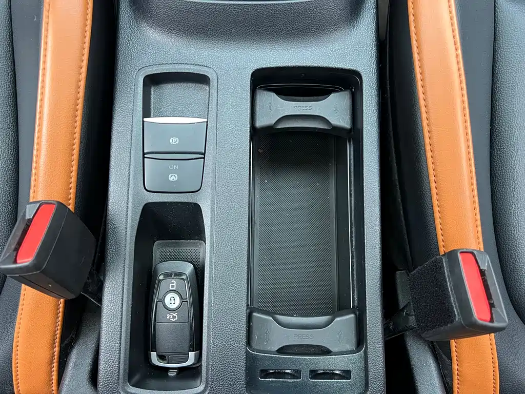 Focus 2022 sedan EcoBoost 180 automatic racing version купить на сайте DeffCars