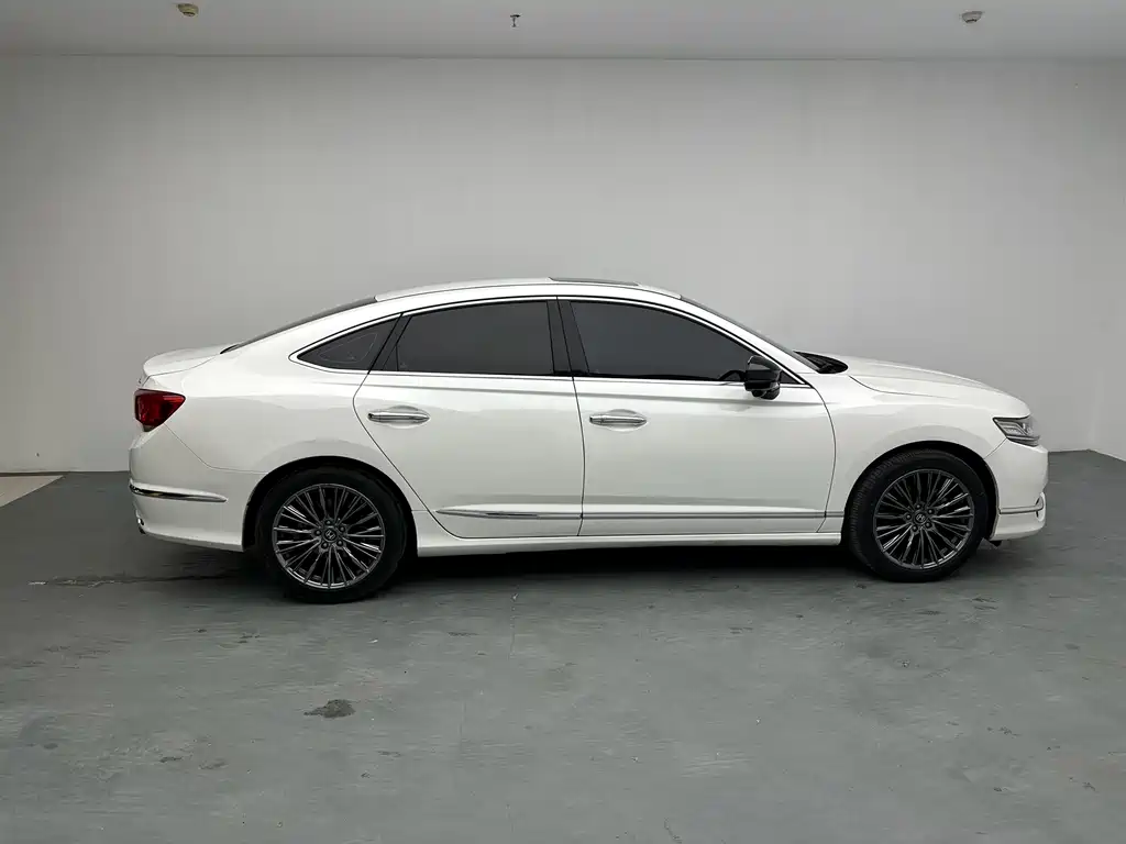Sibo Rui 2017 2.0L Comfort Edition купить на сайте DeffCars