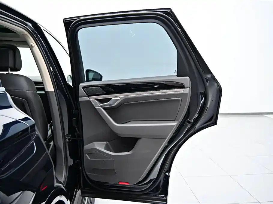 Touareg 2021 3.0TSI Ruixiang Edition Classic Sports Package купить на сайте DeffCars