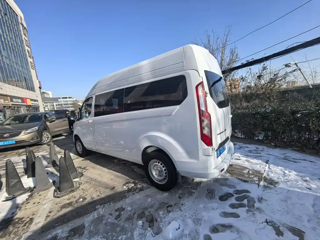 Transit 2023 2.0T Diesel Manual Business Travel Type Bottom Axle Center Top 7/8/9 Seats купить на сайте DeffCars