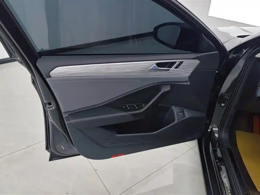 Sagitar 2026 model 30 million units selected 300TSI DSG transcendent version купить на сайте DeffCars