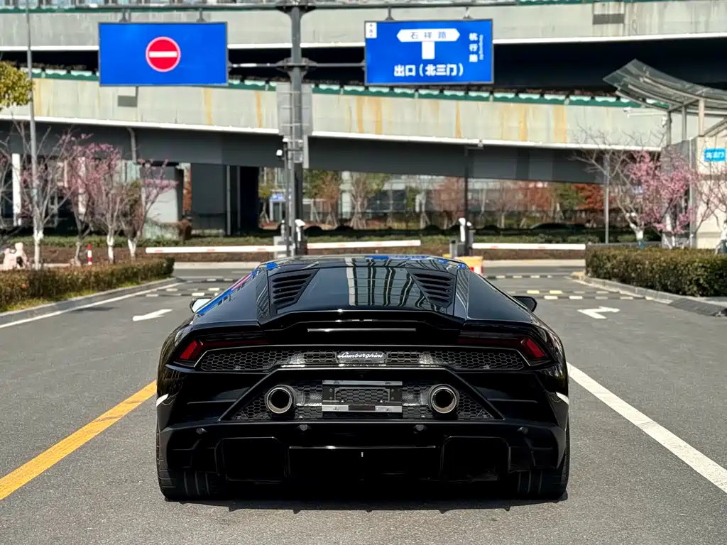 Huracán 2020 Huracán EVO RWD купить на сайте DeffCars