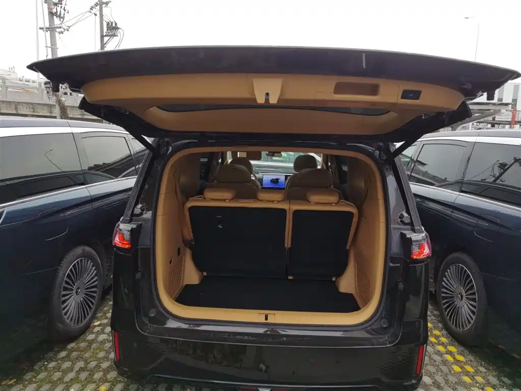 Lantu Dreamer 2025 PHEV four-wheel drive flagship Kunpeng version купить на сайте DeffCars