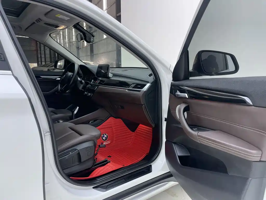 BMW X1 2022 sDrive20Li Fashion Model купить на сайте DeffCars