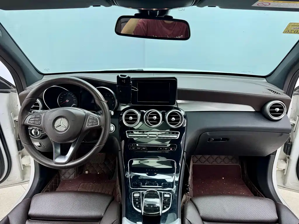 Mercedes GLC 2018 200 4MATIC купить на сайте DeffCars