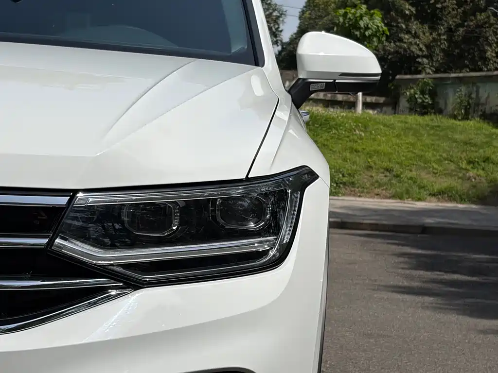 Tiguan L 2024 Outstanding Model 330TSI Automatic Two-wheel Drive R-Line Longyao Edition купить на сайте DeffCars