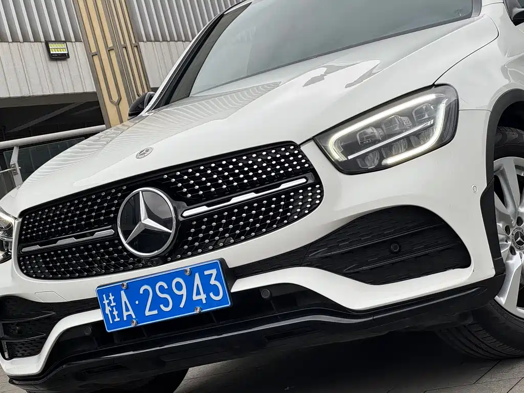Mercedes-Benz GLC Coupe 2021 GLC 260 4MATIC Coupe SUV купить на сайте DeffCars