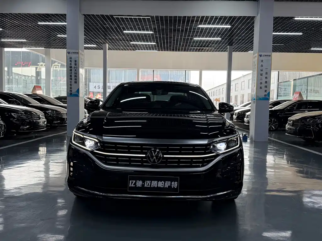 Passat 2023 facelift 330TSI luxury version купить на сайте DeffCars