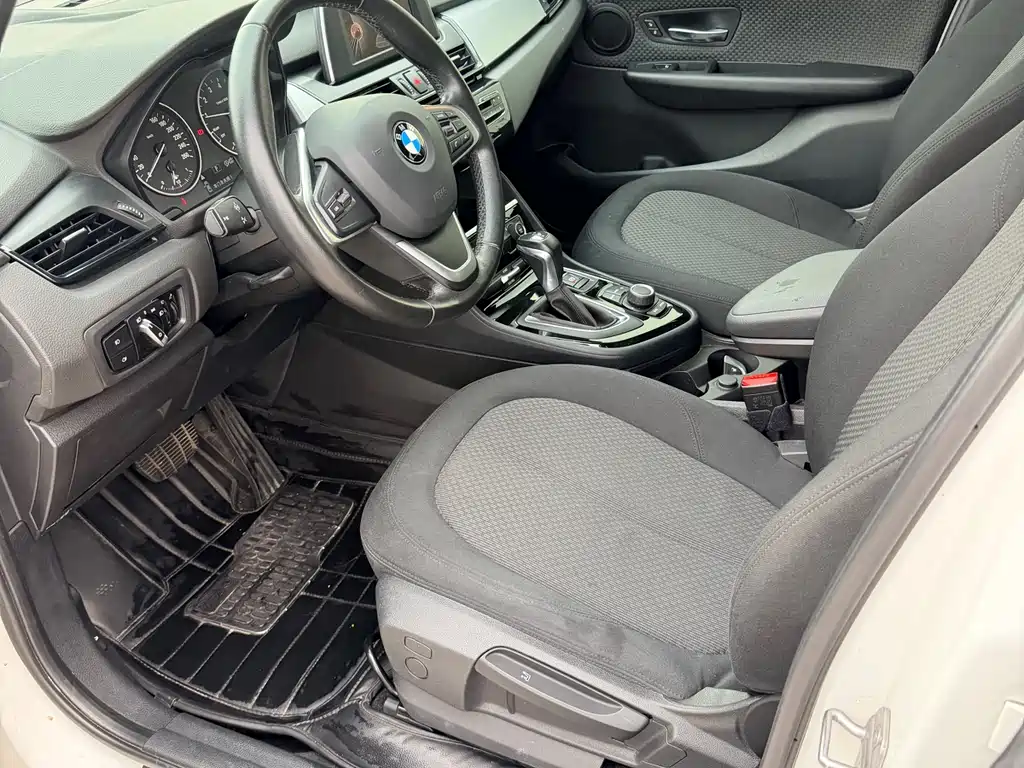 BMW 2 Series Multipurpose Station Wagon 2015 218i Leading Model купить на сайте DeffCars
