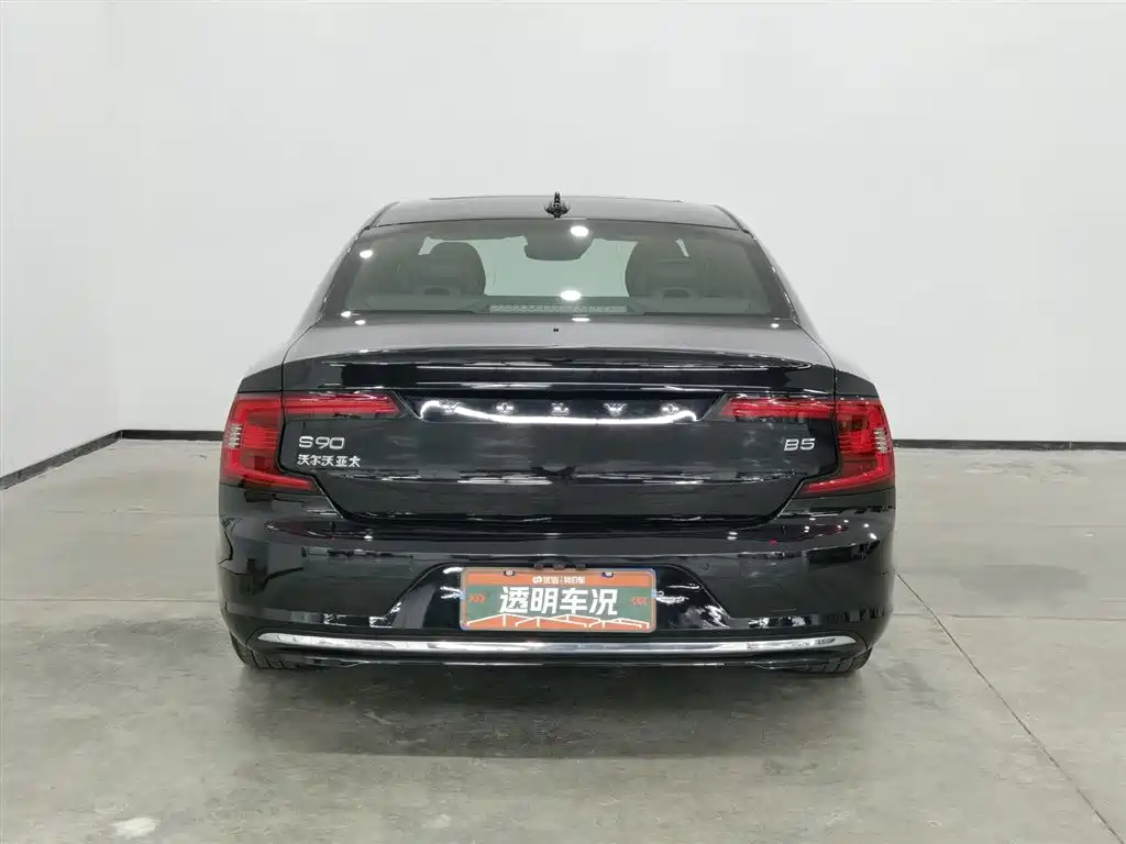 Volvo S90 2021 B5 Zhiyuan Luxury Edition купить на сайте DeffCars