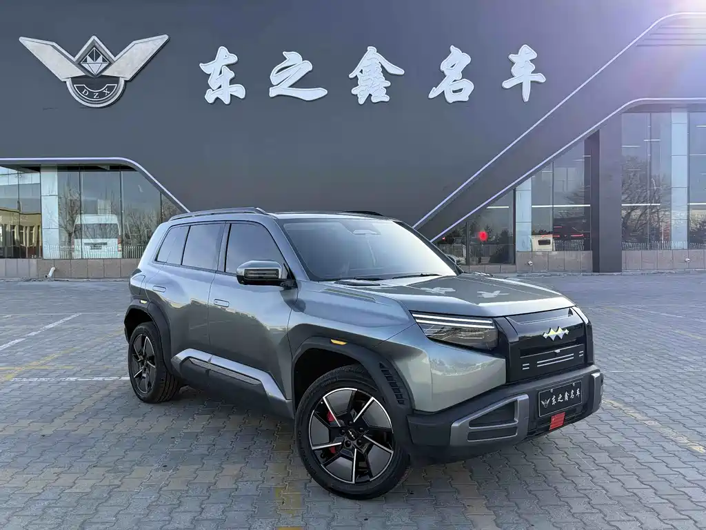 Titanium 3 2025 501KM four-wheel drive Ultra version купить на сайте DeffCars