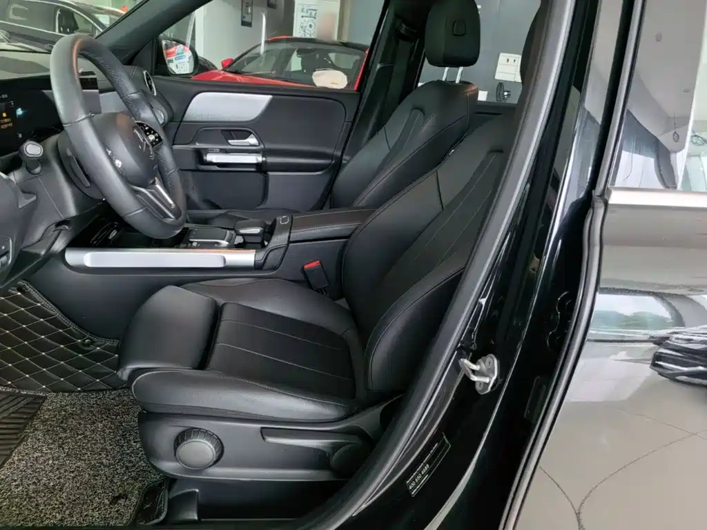 Mercedes-Benz GLB 2022 facelift version 2 GLB 200 dynamic version купить на сайте DeffCars