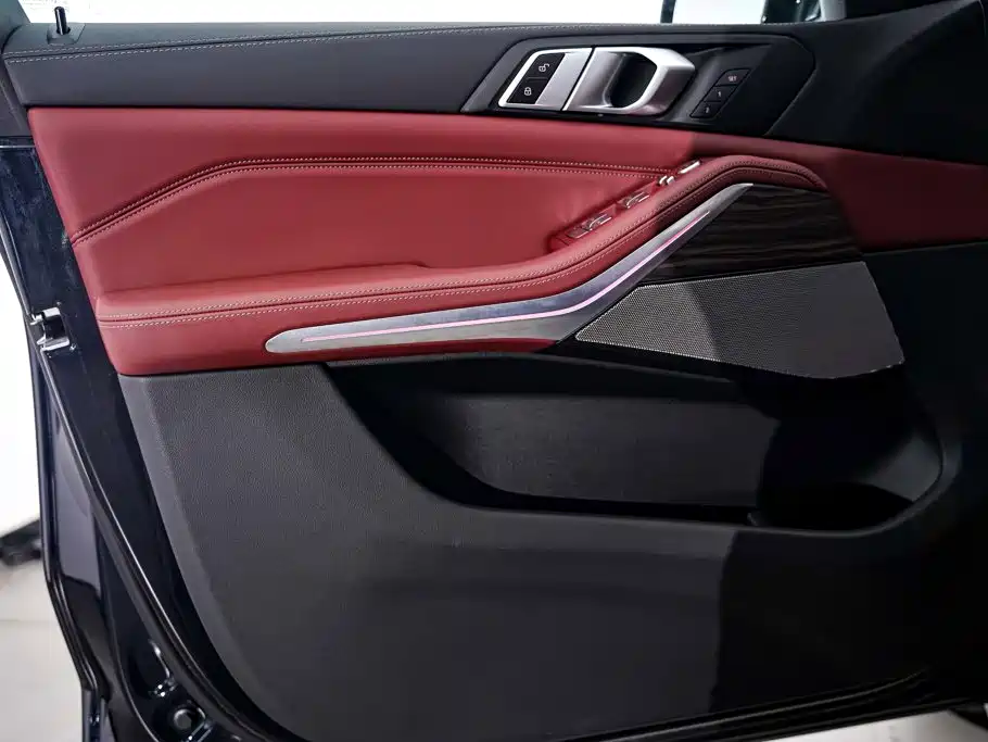 BMW X5 2023 xDrive 40Li M Sports Night Package купить на сайте DeffCars
