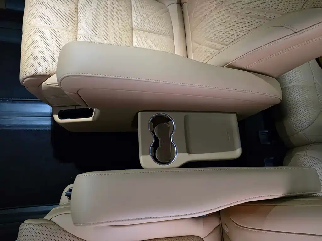 JiKr 9X 2025 Ultra Edition 70kWh купить на сайте DeffCars