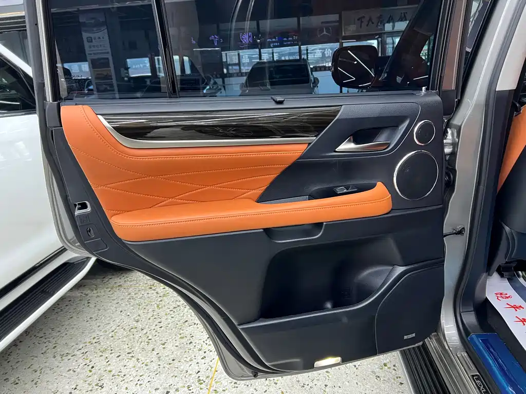Lexus LX 2019 570 Peak Special Edition купить на сайте DeffCars