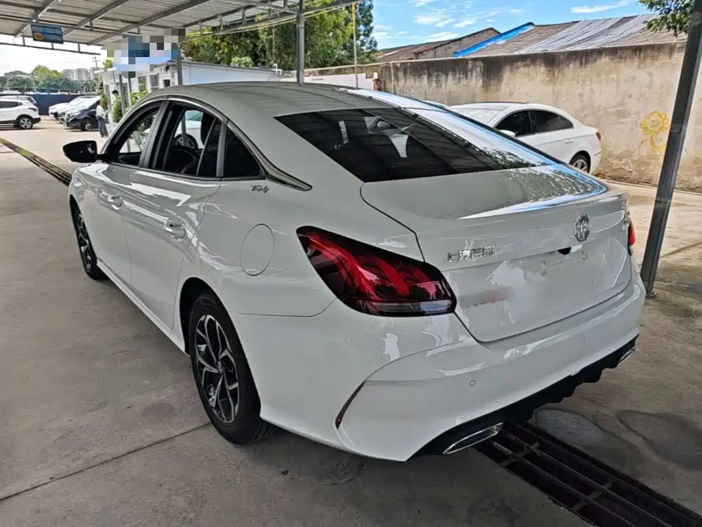 MG5 2023 180DVVT CVT Deluxe Edition купить на сайте DeffCars