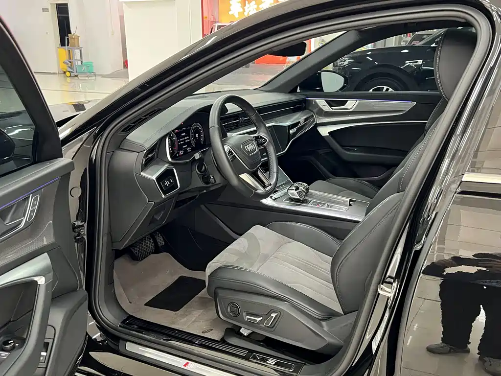 Audi A6L 2024 45 TFSI Premium Dynamic Model купить на сайте DeffCars