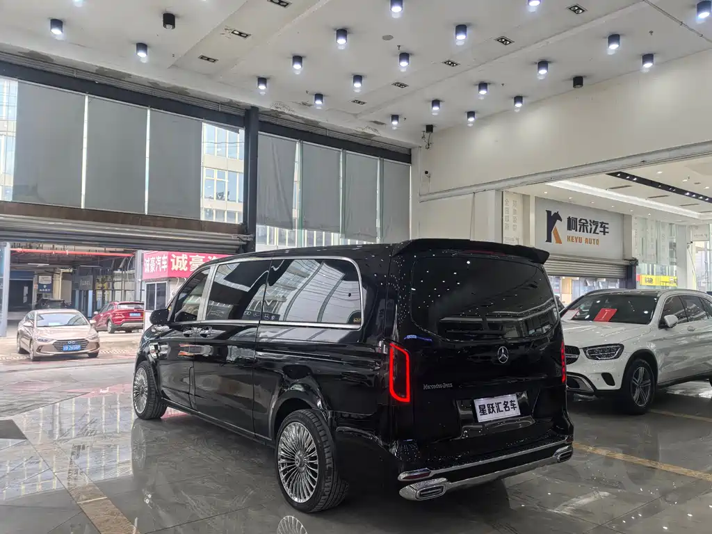 Vito 2021 2.0T Business Edition 7 seats купить на сайте DeffCars