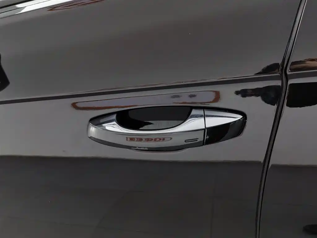 Touareg 2021 2.0TSI Pilot Special Edition купить на сайте DeffCars