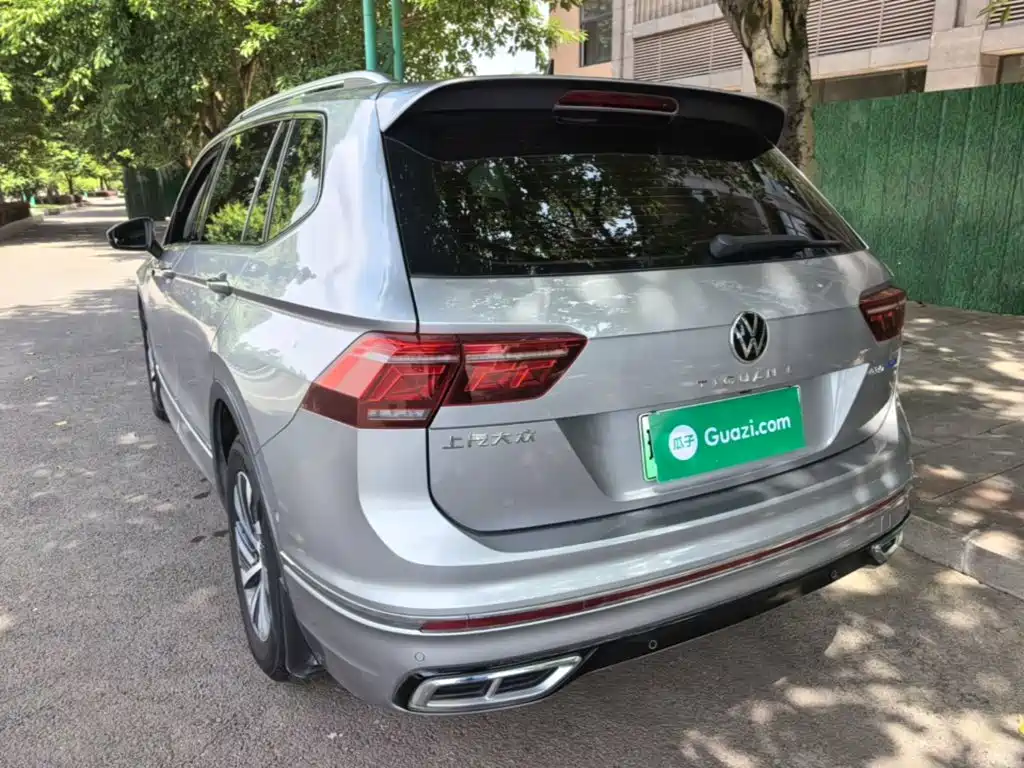 Tiguan L plug-in hybrid 2022 430PHEV plug-in hybrid premium version купить на сайте DeffCars