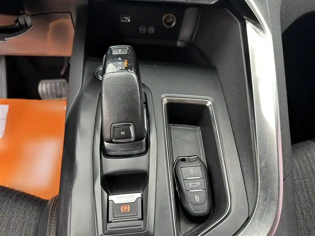 Peugeot 5008 2019 380THP 7-seater Elite Edition купить на сайте DeffCars