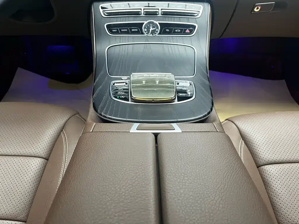 Mercedes-Benz E-Class 2020 facelift E 300 L sporty and fashionable купить на сайте DeffCars
