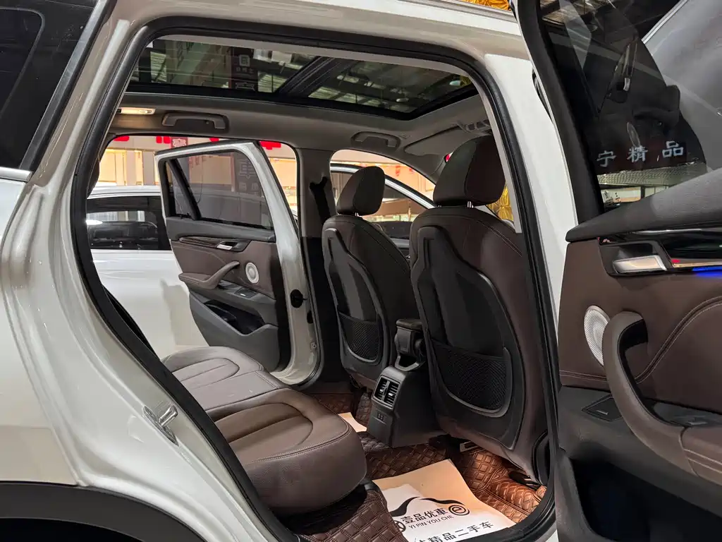 BMW X1 2022 sDrive25Li Leading Model купить на сайте DeffCars