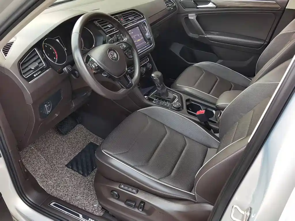 Tiguan L 2017 380TSI automatic four-wheel drive flagship version купить на сайте DeffCars